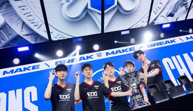 布拉德利 布拉德利