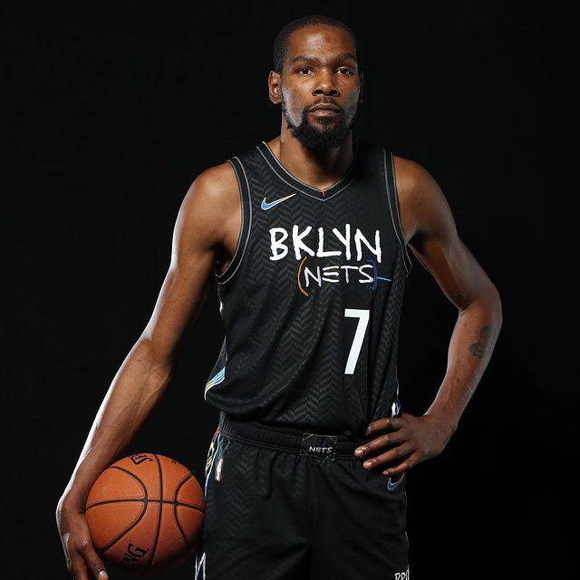 一个夜晚连 一个夜晚连