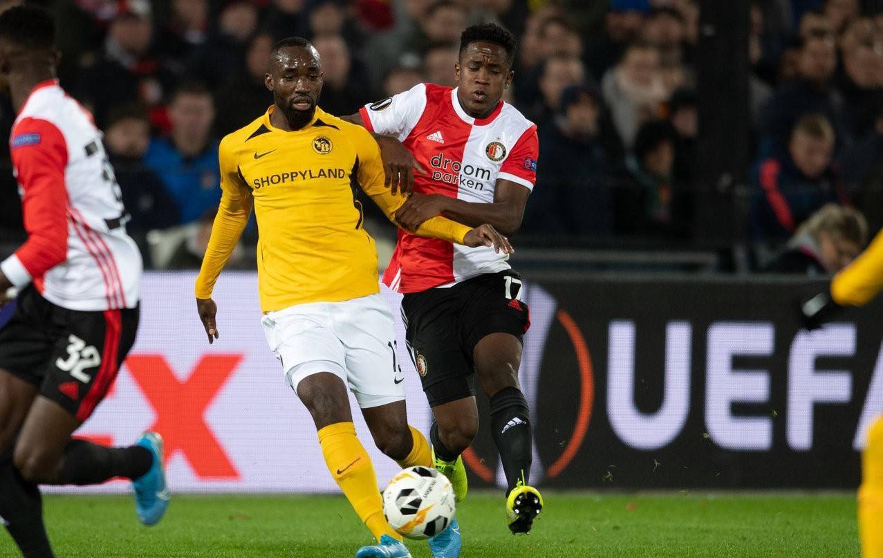 反手小三角 反手小三角