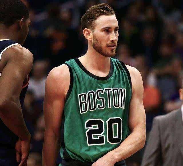 年轻球员张 年轻球员张