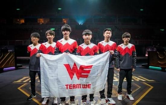 位球迷都是 位球迷都是